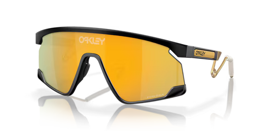 Occhiali da Sole Oakley 9237 BXTR Metal – Stile Urban e Spirito Heritage