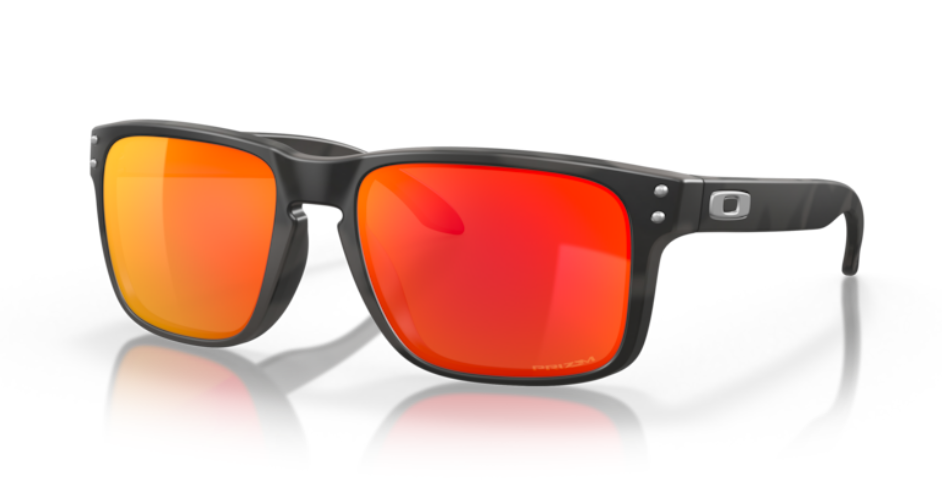 Occhiali da Sole Oakley Holbrook 9102 – Icona di Stile e Performance