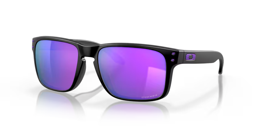 Occhiali da Sole Oakley Holbrook 9102 – Icona di Stile e Performance
