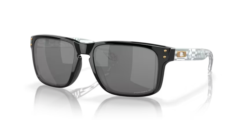 Occhiali da Sole Oakley Holbrook 9102 – Icona di Stile e Performance