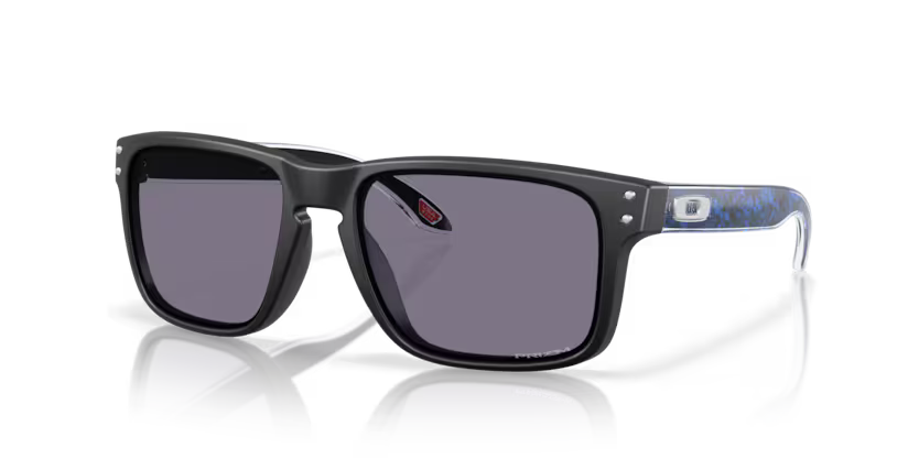 Occhiali da Sole Oakley Holbrook 9102 – Icona di Stile e Performance