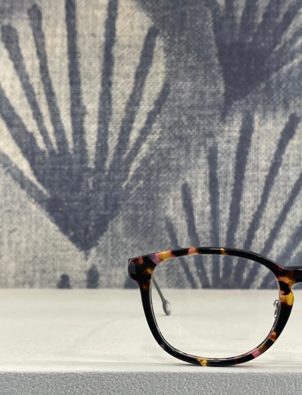 Occhiale da vista Eyes G896 – Stile rotondo e fascino contemporaneo