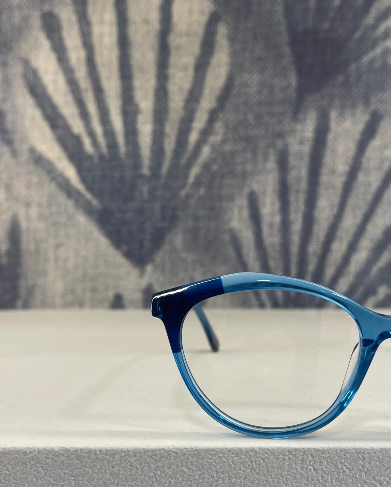 Occhiale da vista Aglaja A800 – Eleganza leggera e carattere moderno