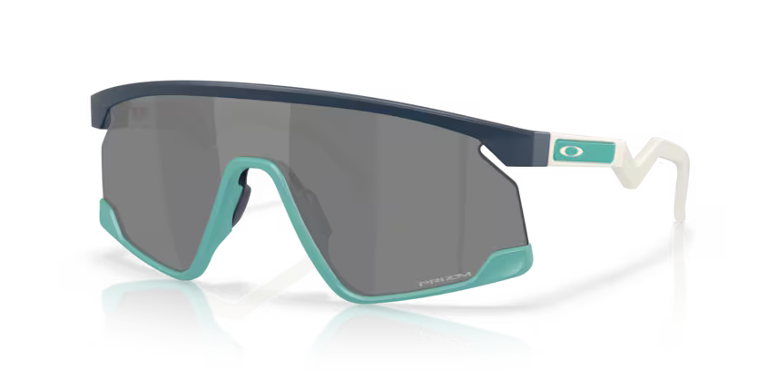 Occhiali da Sole Oakley BXTR 9280 – Design Monolente e Stile Street